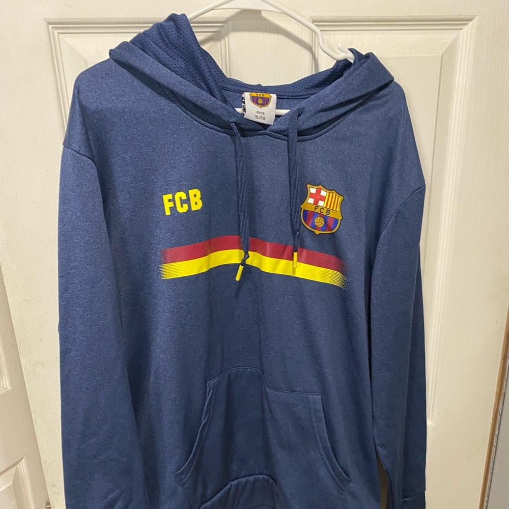 XL Barcelona Unisex hoodie